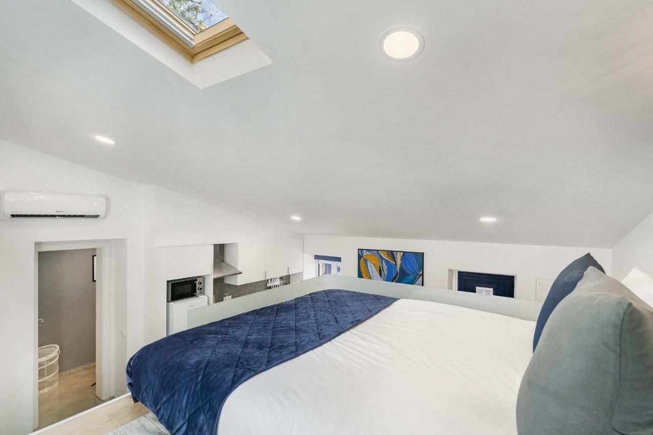 Whome Urban Escape: 1-Br W/Mezzanine Near Campo Ourique Lissabon Buitenkant foto