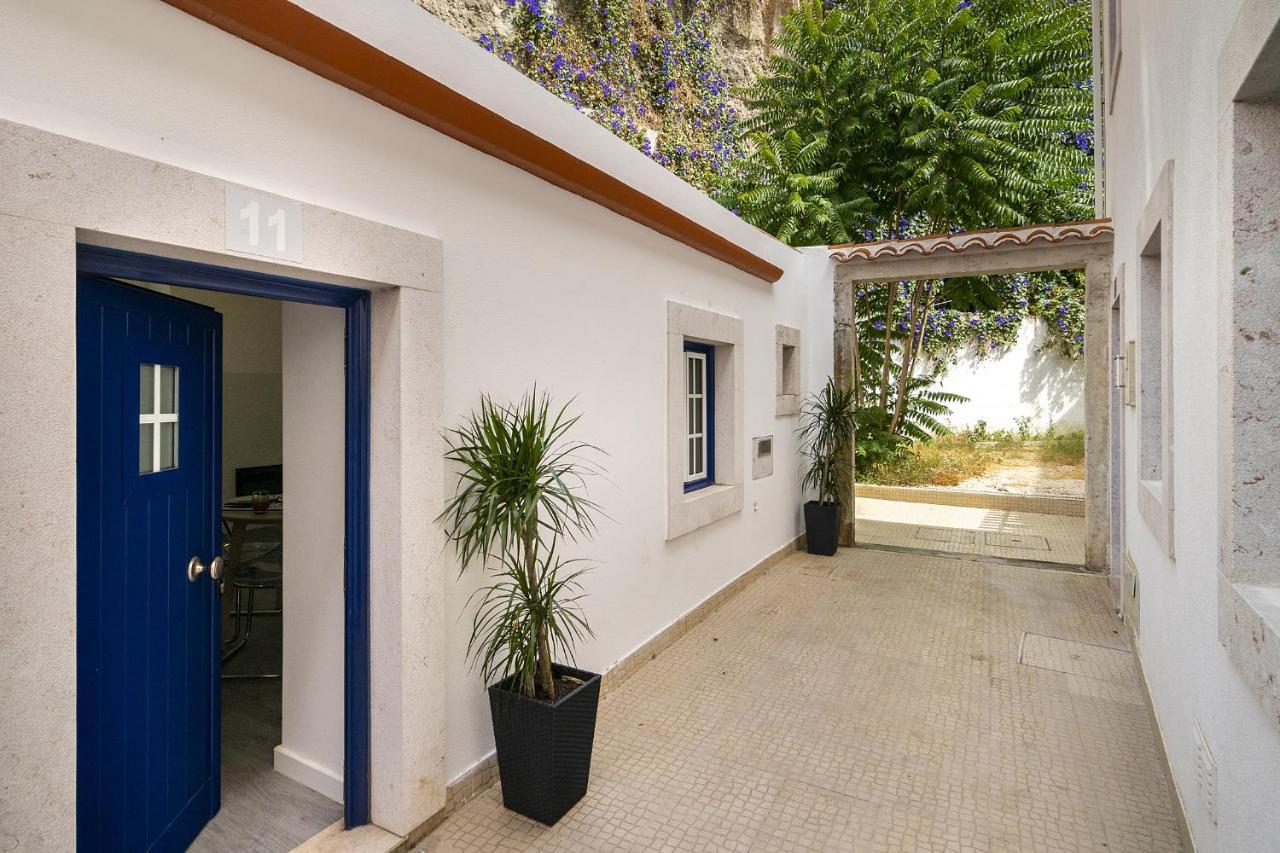 Whome Urban Escape: 1-Br W/Mezzanine Near Campo Ourique Lissabon Buitenkant foto
